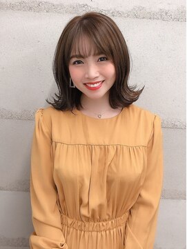 フォンズ(FONS) 絶対カワイイRIKAヘアースタイル 前髪あり外ハネミディアム