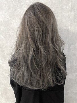 イール(iIIL) 【iIIL hair lounge】ダブルカラーアディクシーカラー