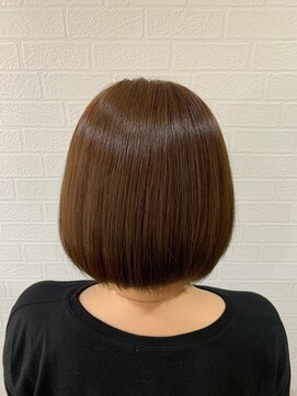 えほん美容室 スタイリッシュ★前下がりボブ