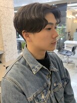 フィフス(fifth) ◇センターパート 黒髪 刈り上げ トランクスヘア アップバング