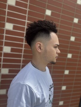 コワファースト 大分(COIFF1RST) フェード極道パーマ