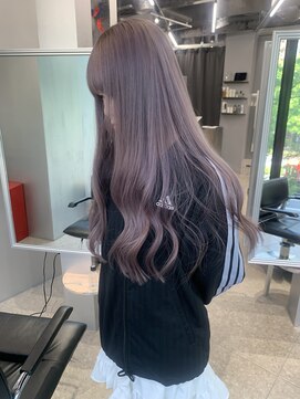 ペレ 梅田(PELE) イメチェン/ホワイトブロンド/外ハネボブ/美髪/梅田