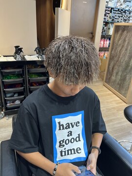 ルースト 渋谷店(ROOST) [バチイケスタイル]ブラウンベース金メッシュ×パイルツイスト