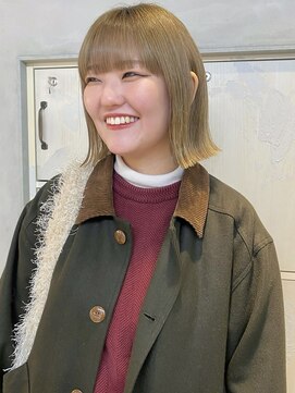 レス 伏見(LESS) ロングからばっさりボブ