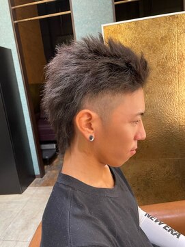 クイーンズゲート RITZ店(Queens's gate) ツイストパーマ×アップウルフ