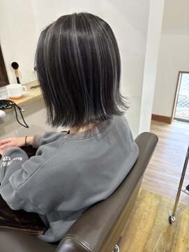 アレッタヘアーサロン(ALETTA HAIR SALON) ハイライト×グレー