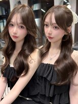 シティ(CITY)&nbsp;韓国ヘア　顔まわりカット　レイヤーカット　ベージュ