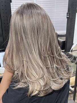 アルカナ 明治神宮前原宿(ARCANA) デザインカラーハイライトカラーケアブリーチダブルカラー渋谷