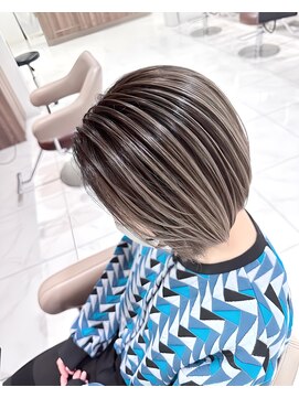 アッシュ 大宮店(Ash) レイヤーボブ/ミルクティーハイライトバレイヤージュ