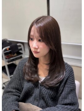 プティ(PUTY) 三宮　レイヤーカット　オリーブベージュ