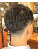 ヘアメイク フレンシア(hair make flencia) 清潔感溢れる王道刈り上げショート【217スタイル】