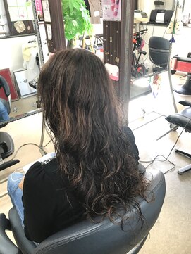 あかね美容室 田上店 ふんわり・やわらかウェーブスタイル！