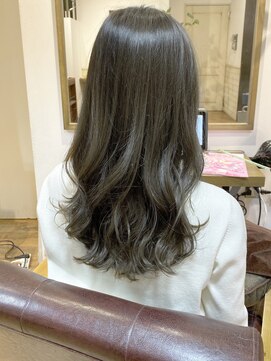 ローラン(ROULAND) 【ROULAND石川】アッシュベージュで透明感のある髪へ