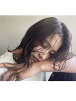 インス(ensue)&nbsp;ensue京都◇大人かわいいアッシュベージュミディ◇中島