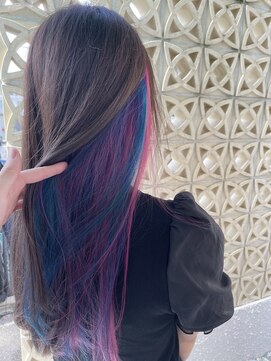 ワクヘアー(WaKu hair) インナーカラー　ネイビーブルー×ビビットピンク