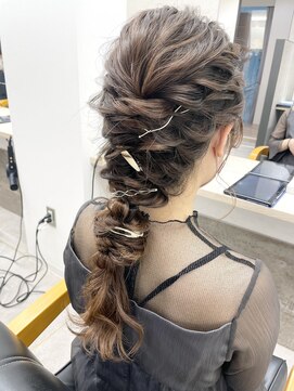 ジゼル 博多(GiseL) 編みおろし♪【博多ヘアセット】