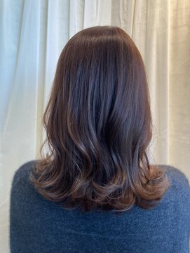 アトリア ヴィラ 横浜(Atria Villa) 大人可愛い外ハネミディアム