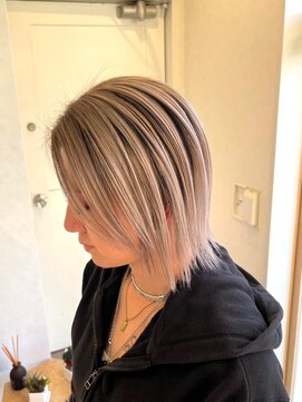 リングバイモアムー(Ring by Moremuu) シャドールーツ