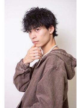 ルフュージュ バイ プロデュース 相模大野店(Refuge by Produce) メンズパーマ