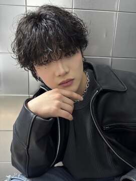 オム ブランシェ(HOMME BLANCHE’) 黒髪ウルフ細束シャドウパーマ