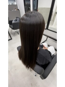 エン 久安(en.) 20代30代触れたくなる圧倒的美髪ロング!