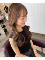 ゴカン(gokan) 顔まわりレイヤー×ゆる巻きロング