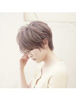Ron.【ロン】&nbsp;大人可愛いハイトーンショート