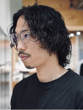 クオル キャスト 神戸三宮(QOL×cast) メンズミディアム波巻きスパイラルパーマ波巻パーマ