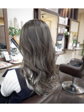 グランドヘアメイクノア(Grand Hair Make NOAH) ナチュラルグレージュカラー