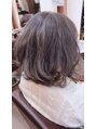 ヘアメイク アトリエ(HAIR MAKE ATELIER) ピンクアッシュな透明感のあるカラー。動きのある髪に映えます。