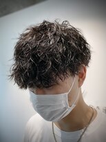 リバティシェアバーバー 銀座(LIBERTY SHARE BARBER)&nbsp;ツイスパ刈り上げマッシュ