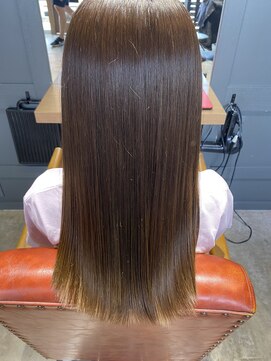 トリニティ(trinity) 艶。手触り最高・自然なストレート・オイルストレート【豊見城】