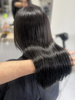 ヨロ 小岩(YOLO) ブリーチなしWカラーイルミナカラーレイヤーカット