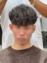 レイズ 名古屋(RAYS) 刈り上げフェードツーブロックスペインカールマッシュパーマ