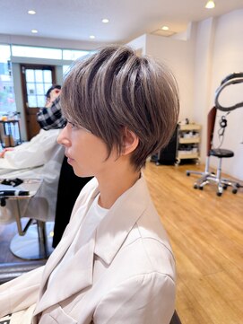 ヘアーアンドスパ フラップス(FLAPS) 丸さとクビレのショート