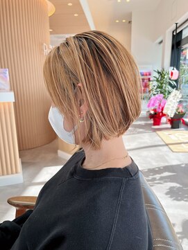 カットインリコ(CUT IN Rico) 前下がりボブ