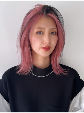 ファムエリア(FEMME AREA) デザインカラーローライトピンクカラー レイヤーカット