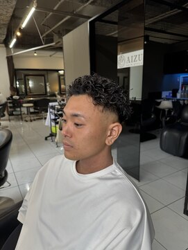 アイズ 海老名(AIZU) 極道パーマ　海老名メンズパーマ　フェードカット　海老名カット