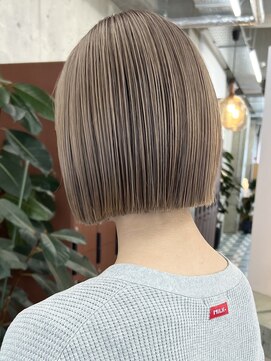 ノード(NODE) 栄ボブくびれ透明感ベージュヘアダブルカラー