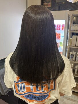 アディクシーカラーでつくる透明感カラー