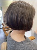 ショートボブ