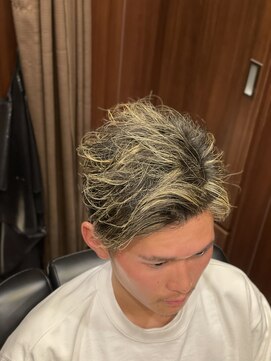 ヒロギンザ 御茶ノ水店(HIRO GINZA) 成人式に大人気　ハイライトメッシュカラー