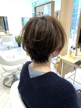 アヴァンス 広島本通店(AVANCE.) 大人めショートボブ×ハイライト