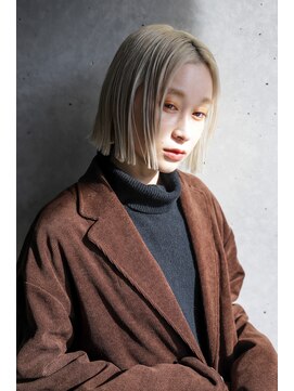 カライングドゥ(ing deux) 大人可愛い20代30代40代黒髪前下がりショートボブ丸みショート◎