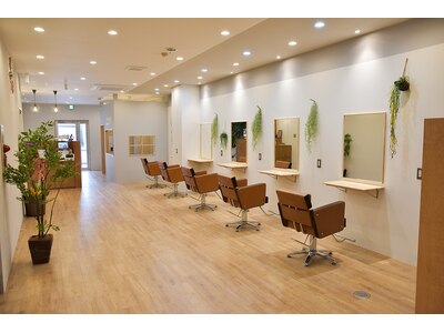 アグ ヘアー シーバス 薩摩川内店(Agu hair chivas)