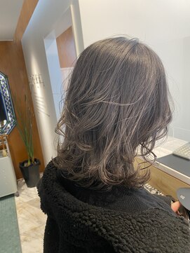 アテナ(ATENA) ミディアムレイヤー×グレージュ【ATENA中嶋】