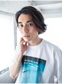 オリーブベージュのミディアムパーマ