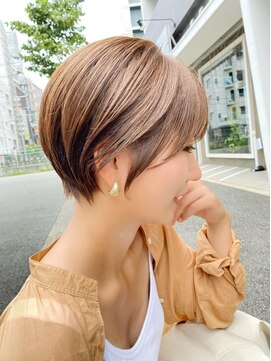 シェノン サントル(CHAINON CENTRE) 外ハネボブ/セクションカラー/ペールベージュ[梅田/茶屋町]