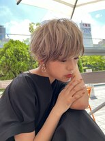 ワン バイ ジエクト(One by The Ect)&nbsp;ハンサムマッシュショート透け感グレーアッシュホワイトカラー