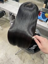 キュア 表参道(CURE) 黒髪/グレージュカラー/ココアベージュ/ヘルシーロング/表参道